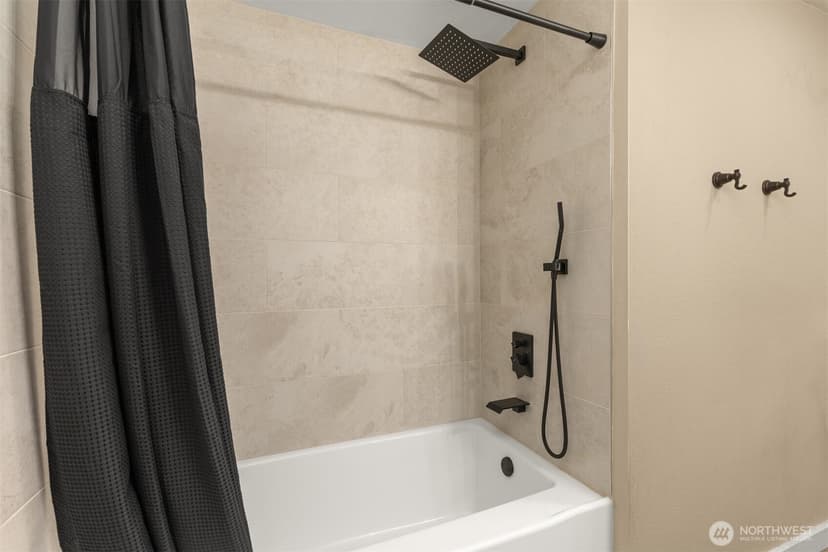 Property photo for 212 143rd Street SE, Lynnwood photo 16
