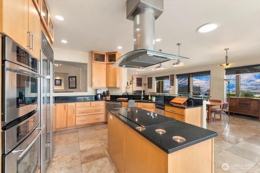 Property photo for 305 Orchard View Drive, Chelan photo 14