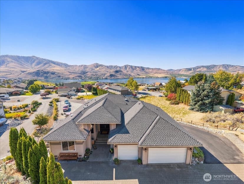 Property photo for 305 Orchard View Drive, Chelan