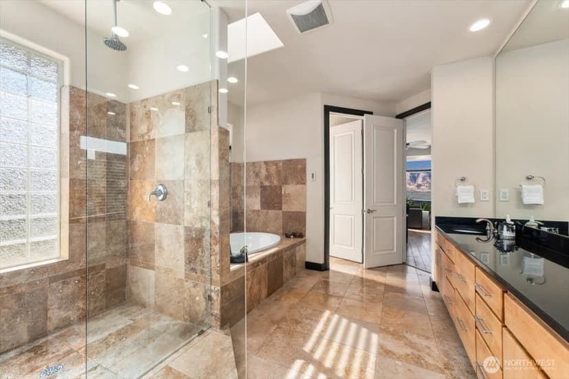 Property photo for 305 Orchard View Drive, Chelan photo 25