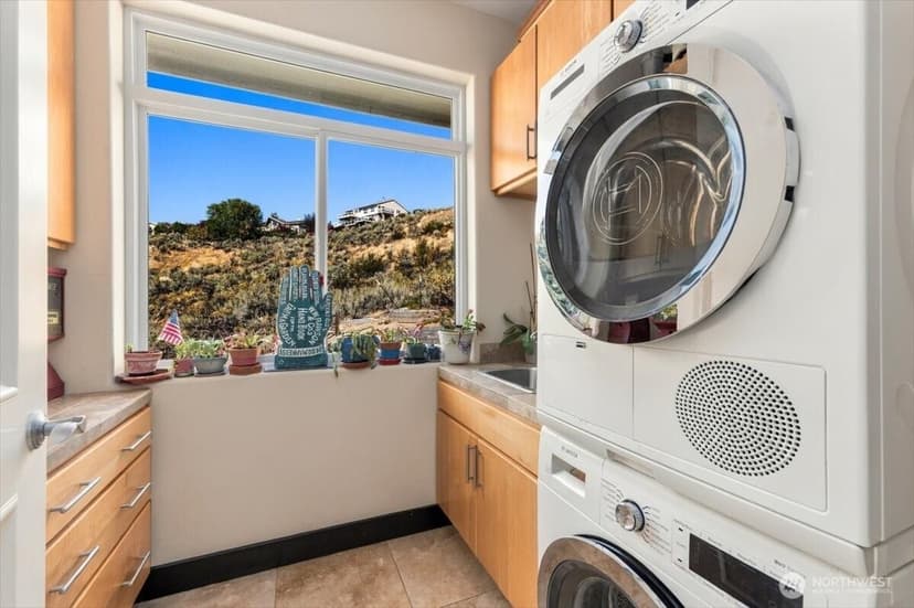 Property photo for 305 Orchard View Drive, Chelan photo 17
