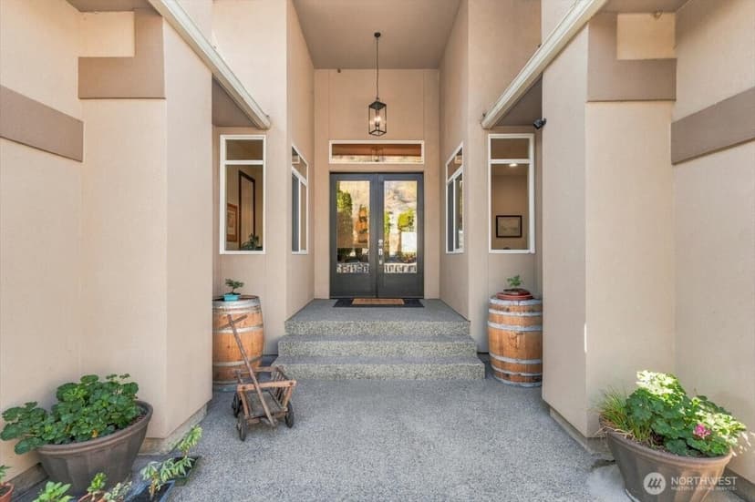 Property photo for 305 Orchard View Drive, Chelan photo 7