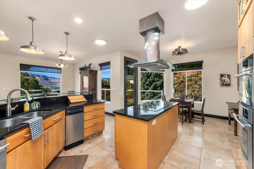 Property photo for 305 Orchard View Drive, Chelan photo 15