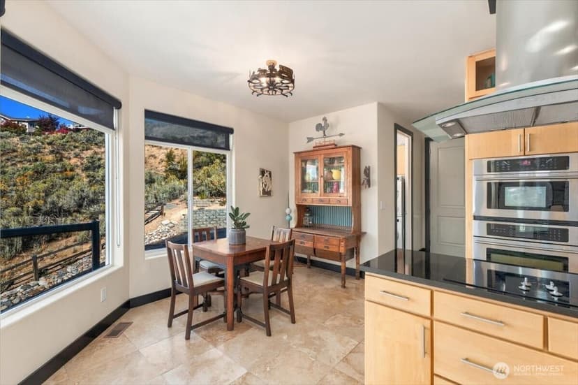 Property photo for 305 Orchard View Drive, Chelan photo 16
