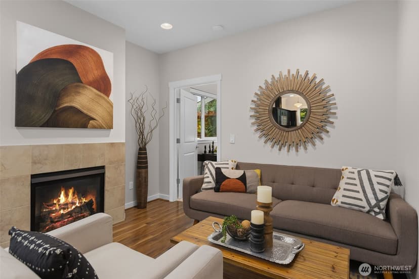 Property photo for 221 1st Place NE, Issaquah photo 4