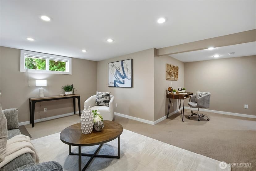 Property photo for 8800 Ravenna Avenue NE, Seattle photo 15