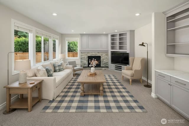 Property photo for 27534 SE 28th Place, Sammamish photo 5