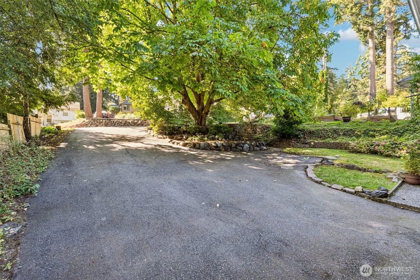 Property photo for 1632 NE Perkins Way, Shoreline photo 34