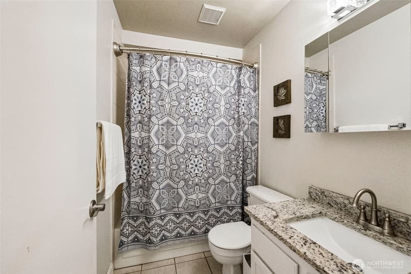 Property photo for 1632 NE Perkins Way, Shoreline photo 26