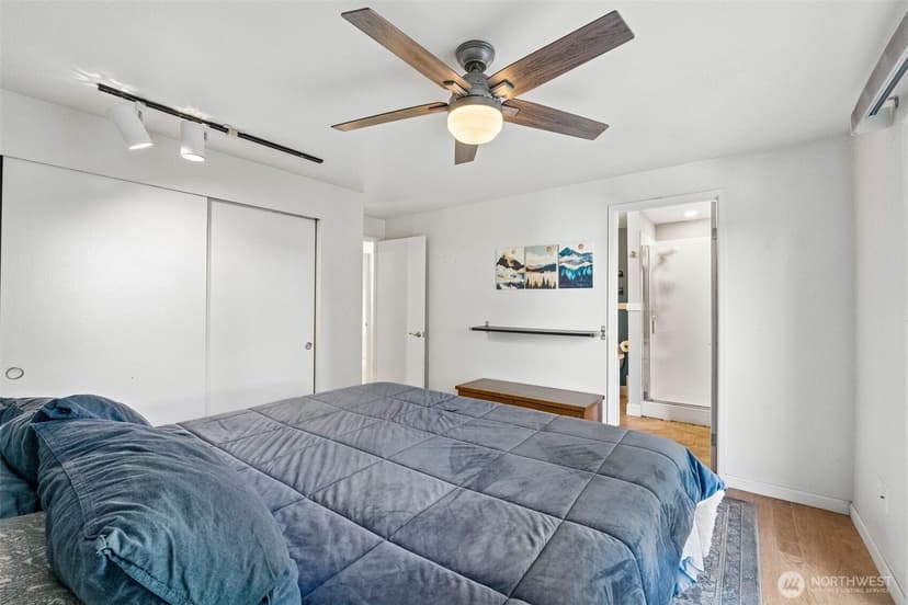Property photo for 1632 NE Perkins Way, Shoreline photo 16