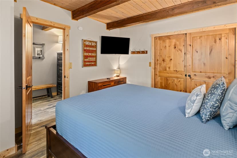 Property photo for 190 Sandstone Drive, Ronald photo 18