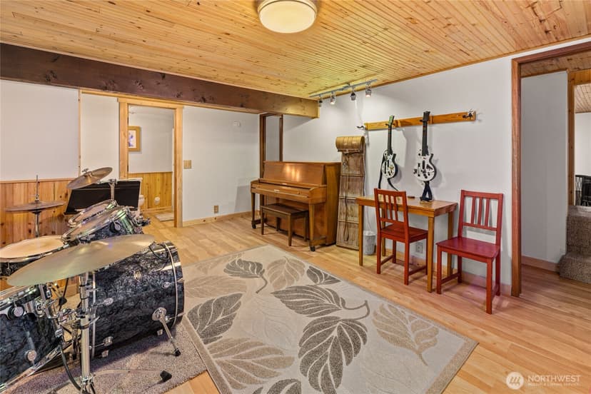Property photo for 190 Sandstone Drive, Ronald photo 31