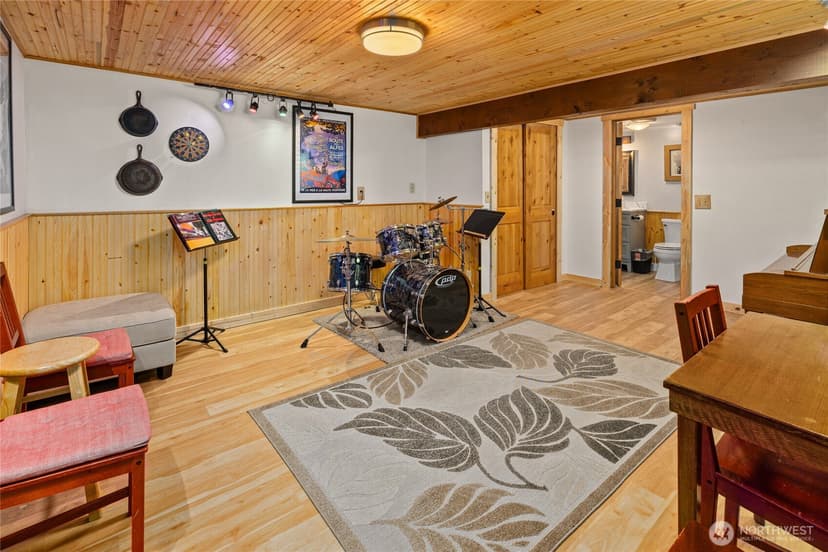 Property photo for 190 Sandstone Drive, Ronald photo 30