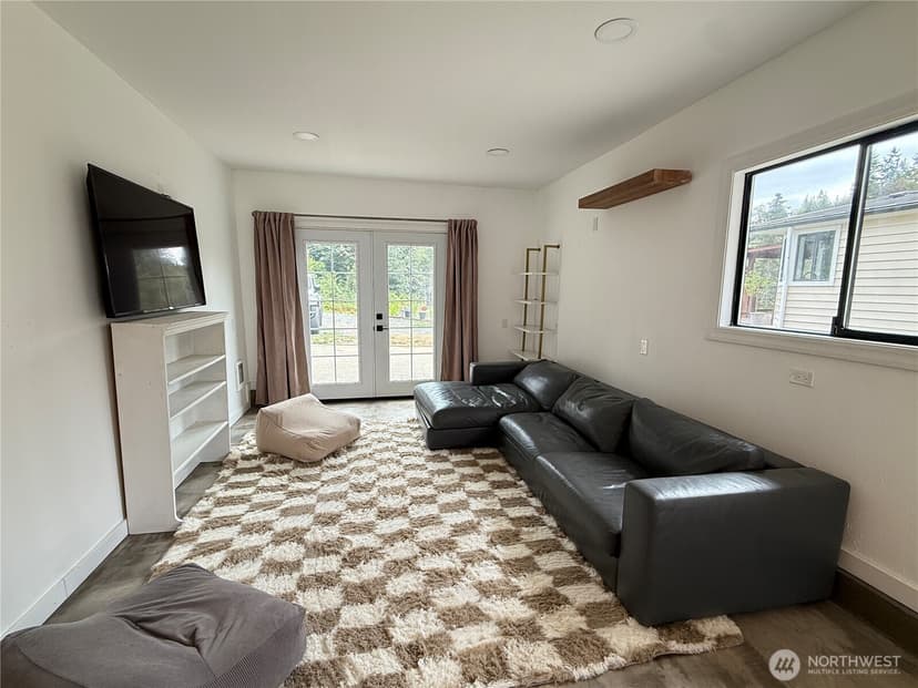 Property photo for 7303 279th Street NE, Arlington photo 15
