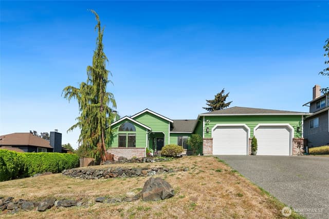 Property photo for 7217 67th Place NE, Marysville
