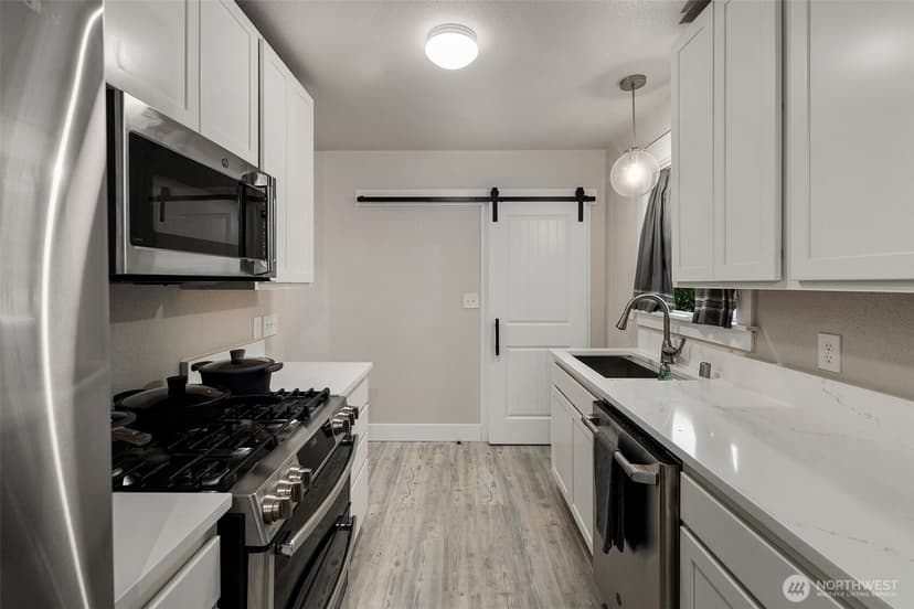 Property photo for 9338 39th Avenue S, Seattle photo 26