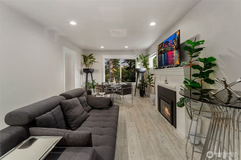 Property photo for 9338 39th Avenue S, Seattle photo 12