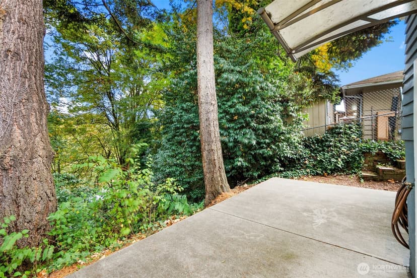 Property photo for 9338 39th Avenue S, Seattle photo 31