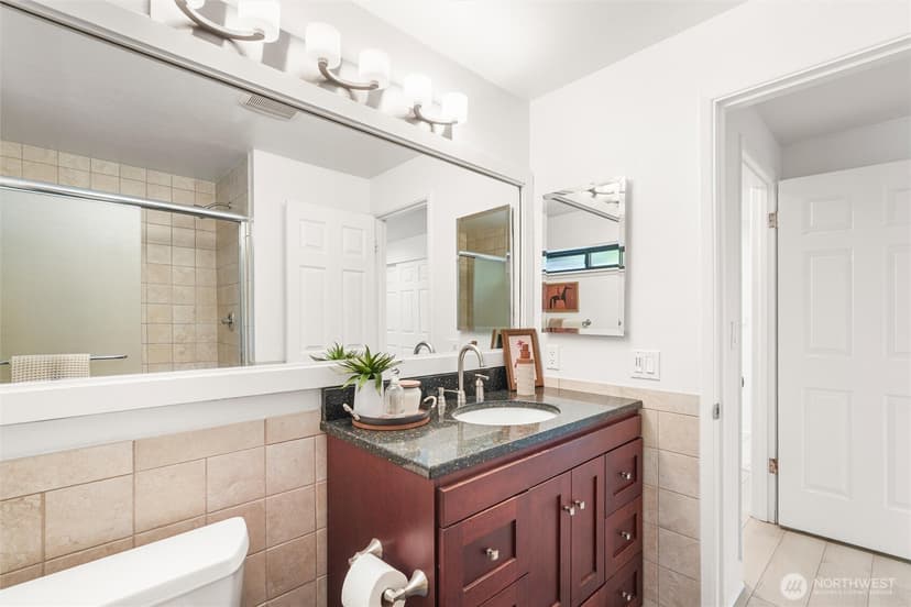 Property photo for 1800 N 105th Street #101, Seattle photo 20