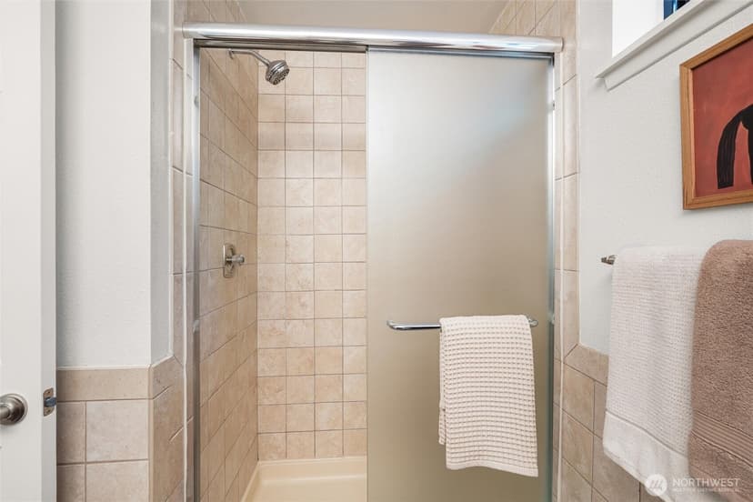 Property photo for 1800 N 105th Street #101, Seattle photo 21