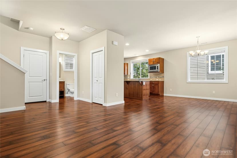 Property photo for 365 NE Denny Way, Issaquah photo 7