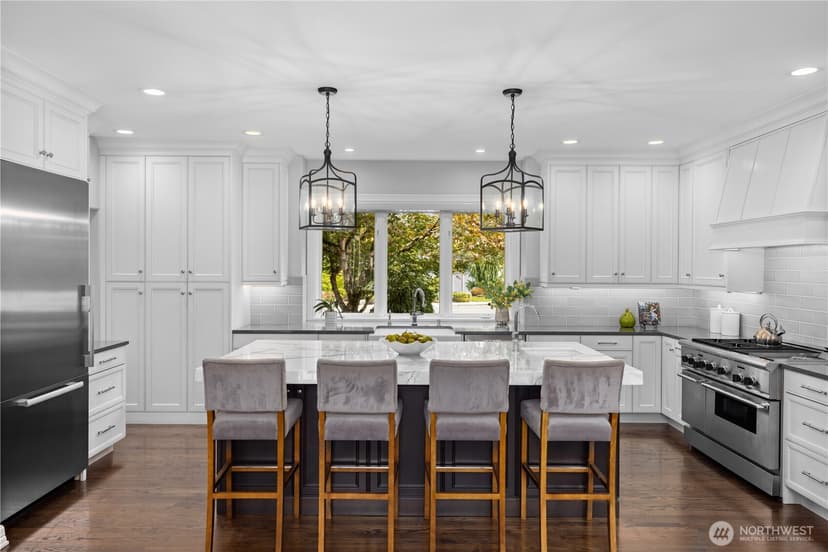 Property photo for 24733 SE Windsor Boulevard, Sammamish photo 4
