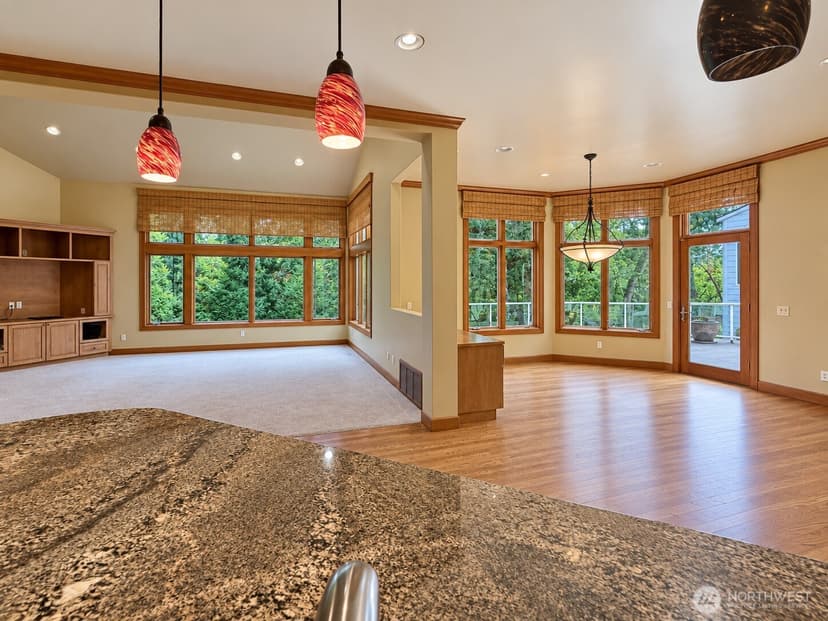 Property photo for 2618 100th Avenue NE, Bellevue photo 6