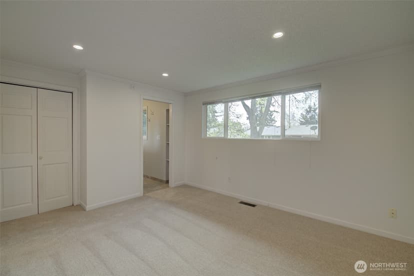 Property photo for 13930 122nd Avenue NE, Kirkland photo 13
