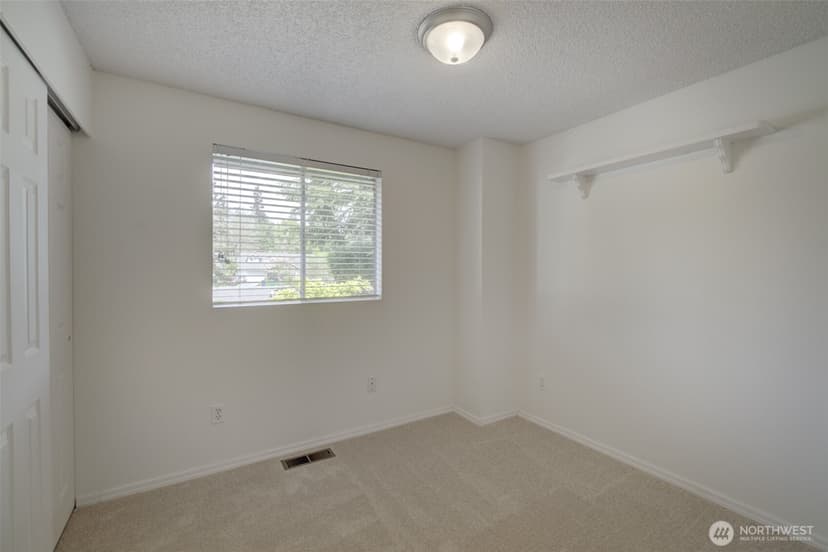 Property photo for 13930 122nd Avenue NE, Kirkland photo 17