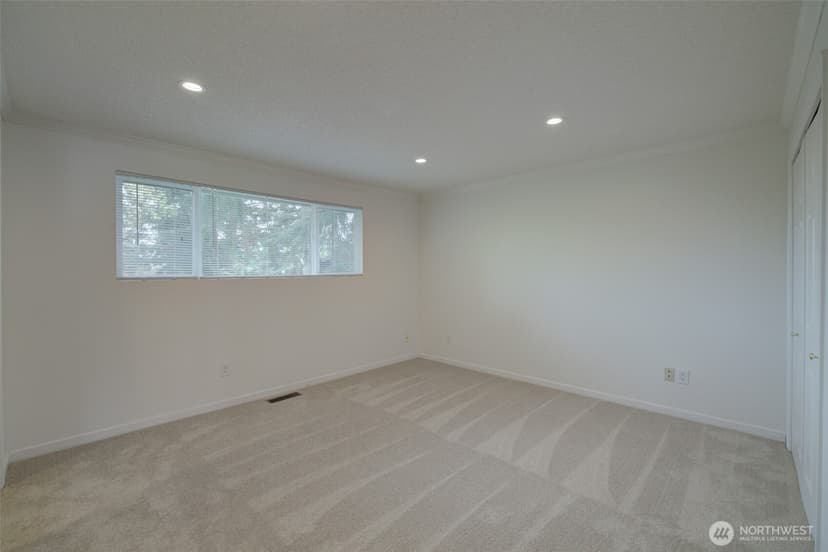 Property photo for 13930 122nd Avenue NE, Kirkland photo 14