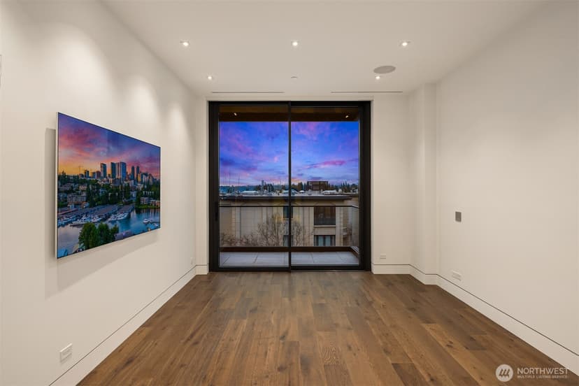 Property photo for 8 100th Avenue NE #401, Bellevue photo 15