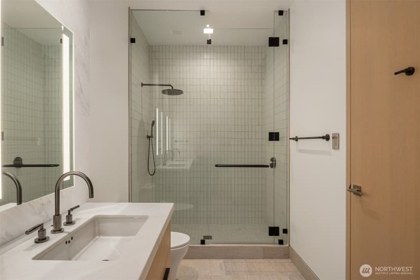 Property photo for 8 100th Avenue NE #401, Bellevue photo 22