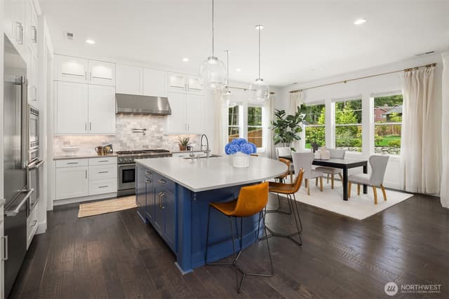 Property photo for 8762 NE Winslow Grove Court, Bainbridge Island photo 3