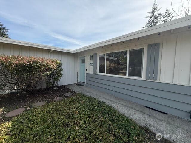 Property photo for 712 141st Street E, Tacoma photo 2