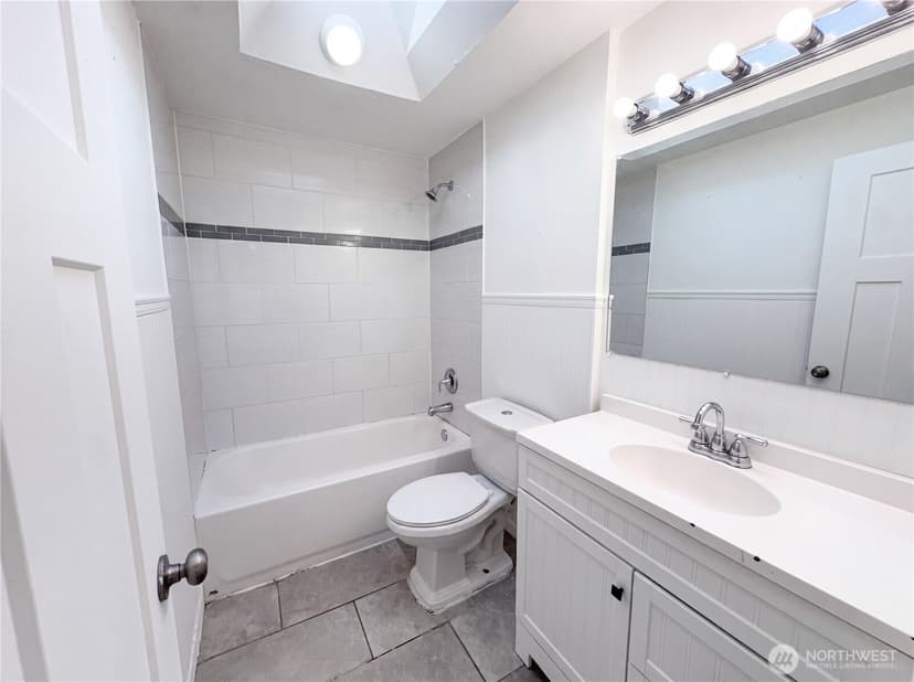 Property photo for 712 141st Street E, Tacoma photo 14