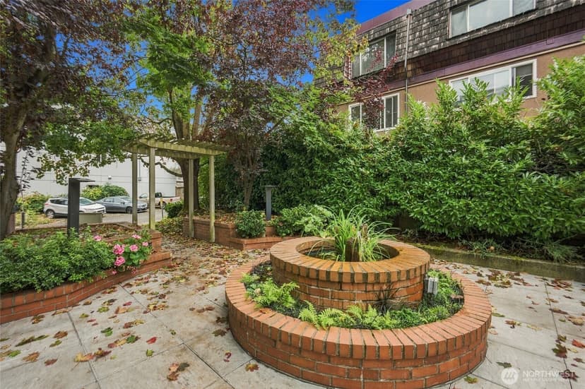 Property photo for 2152 N 112th Street N #409, Seattle photo 29