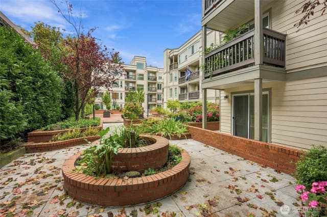 Property photo for 2152 N 112th Street N #409, Seattle