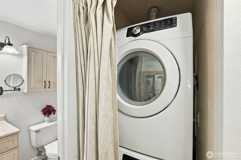 Property photo for 2152 N 112th Street N #409, Seattle photo 21