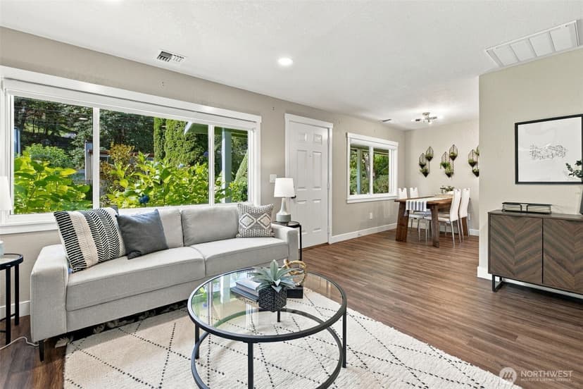 Property photo for 6542 24th Avenue SW, Seattle photo 6