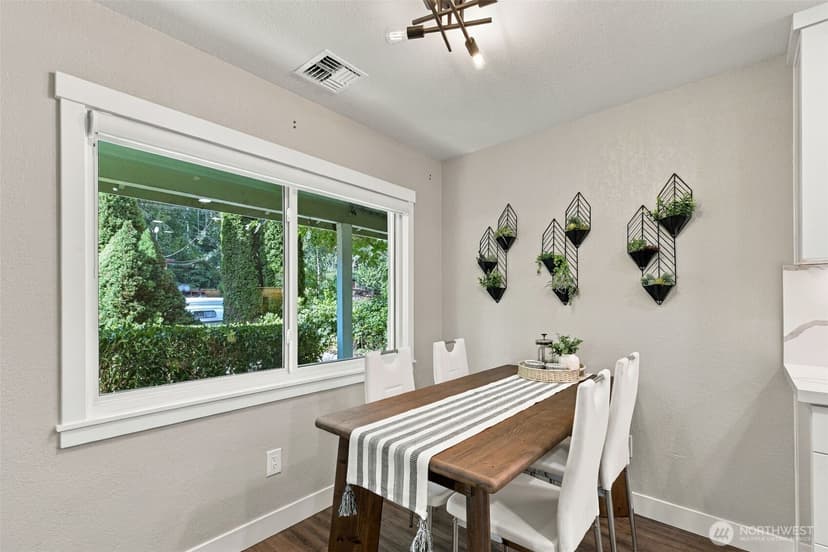 Property photo for 6542 24th Avenue SW, Seattle photo 7