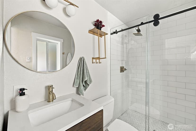 Property photo for 6542 24th Avenue SW, Seattle photo 18