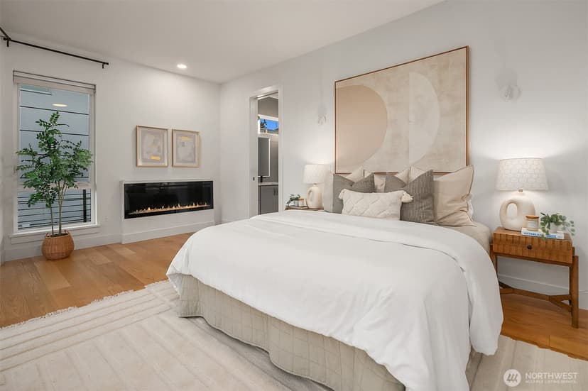 Property photo for 11909 90th Avenue NE, Kirkland photo 21