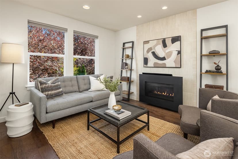 Property photo for 3627 Gilman Avenue W, Seattle photo 6