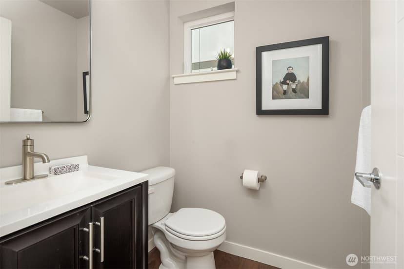 Property photo for 3627 Gilman Avenue W, Seattle photo 14