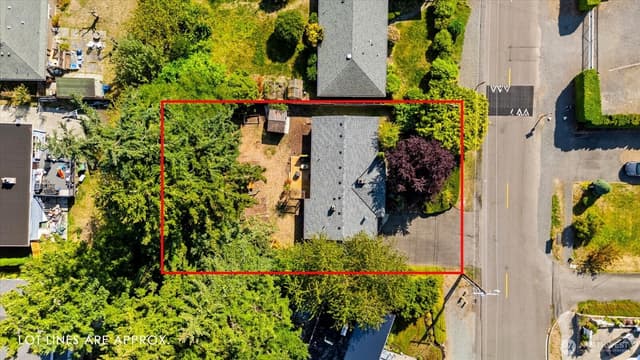 Property photo for 1235 8th Avenue S, Edmonds photo 4