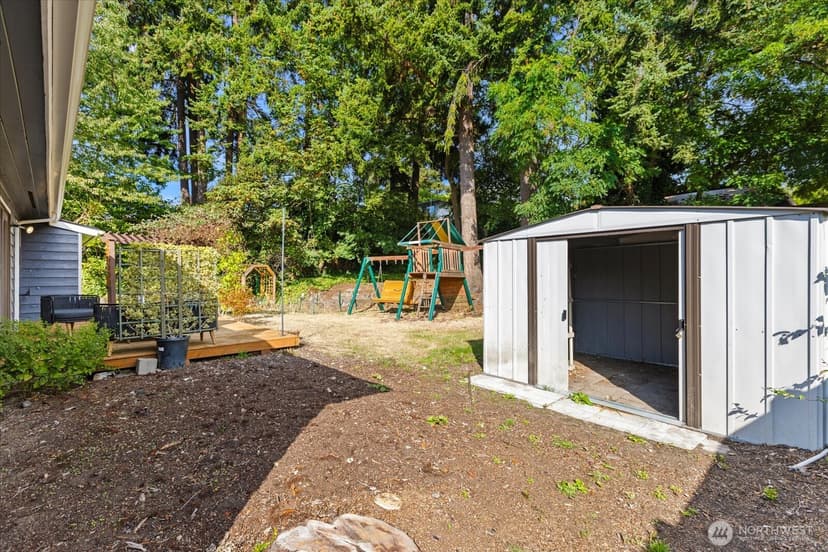 Property photo for 1235 8th Avenue S, Edmonds photo 31