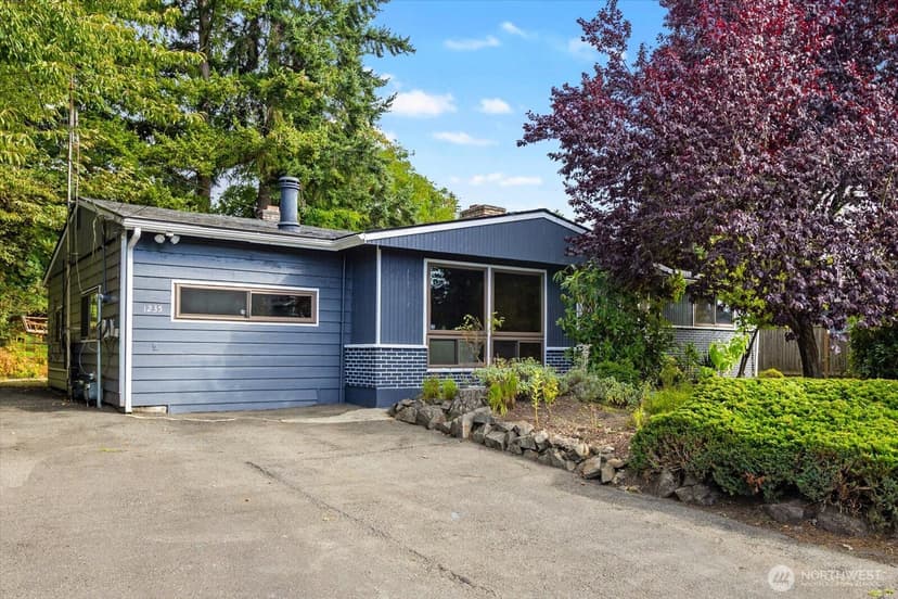 Property photo for 1235 8th Avenue S, Edmonds photo 5