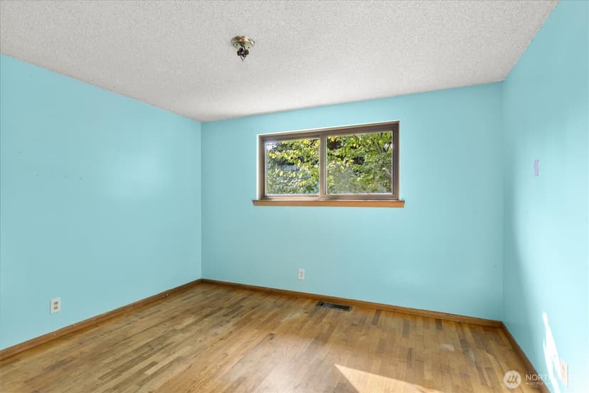 Property photo for 1235 8th Avenue S, Edmonds photo 26