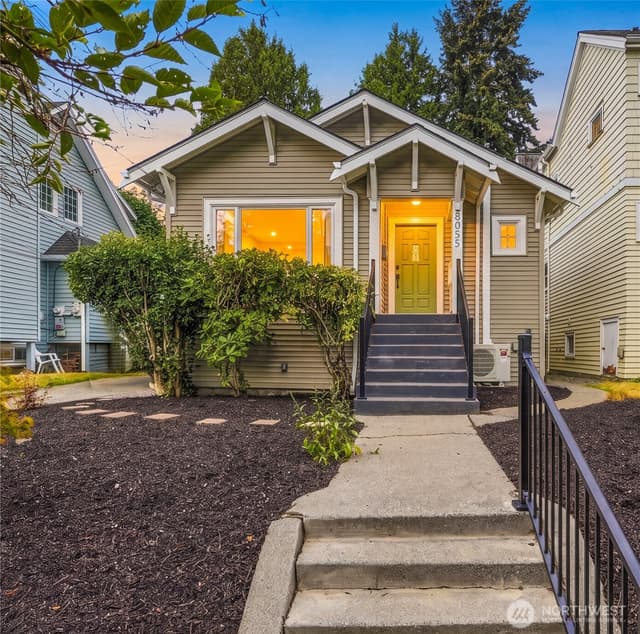 Property photo for 8055 Corliss Avenue N, Seattle photo 2