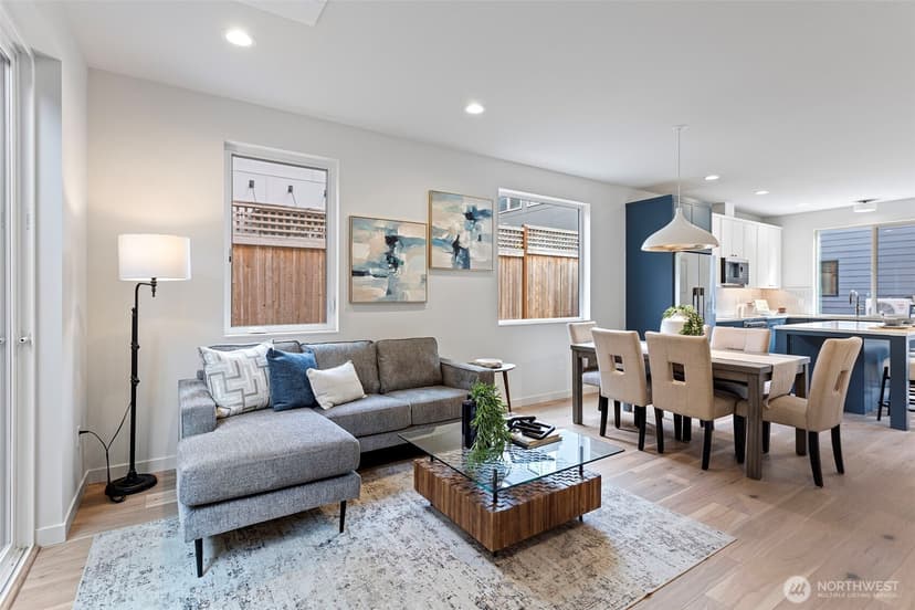 Property photo for 8039 Wallingford Avenue N #C, Seattle photo 15